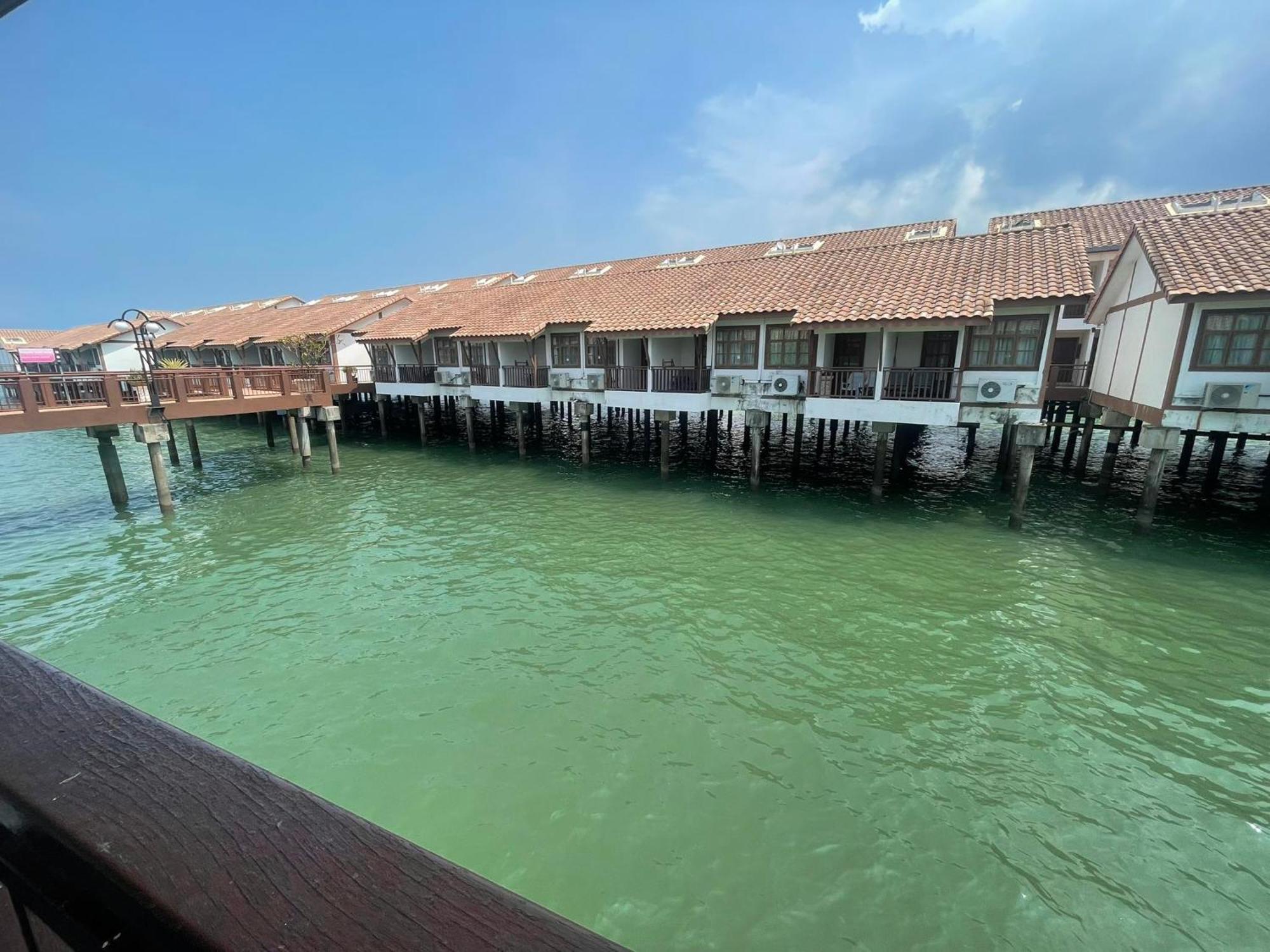 Water Chalet Port Dickson- Private المظهر الخارجي الصورة