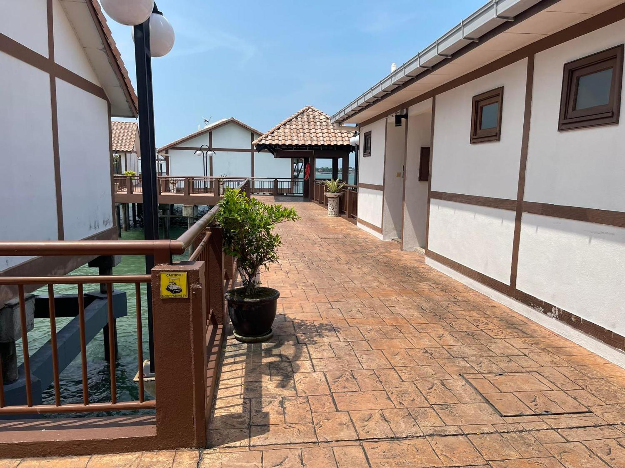 Water Chalet Port Dickson- Private المظهر الخارجي الصورة